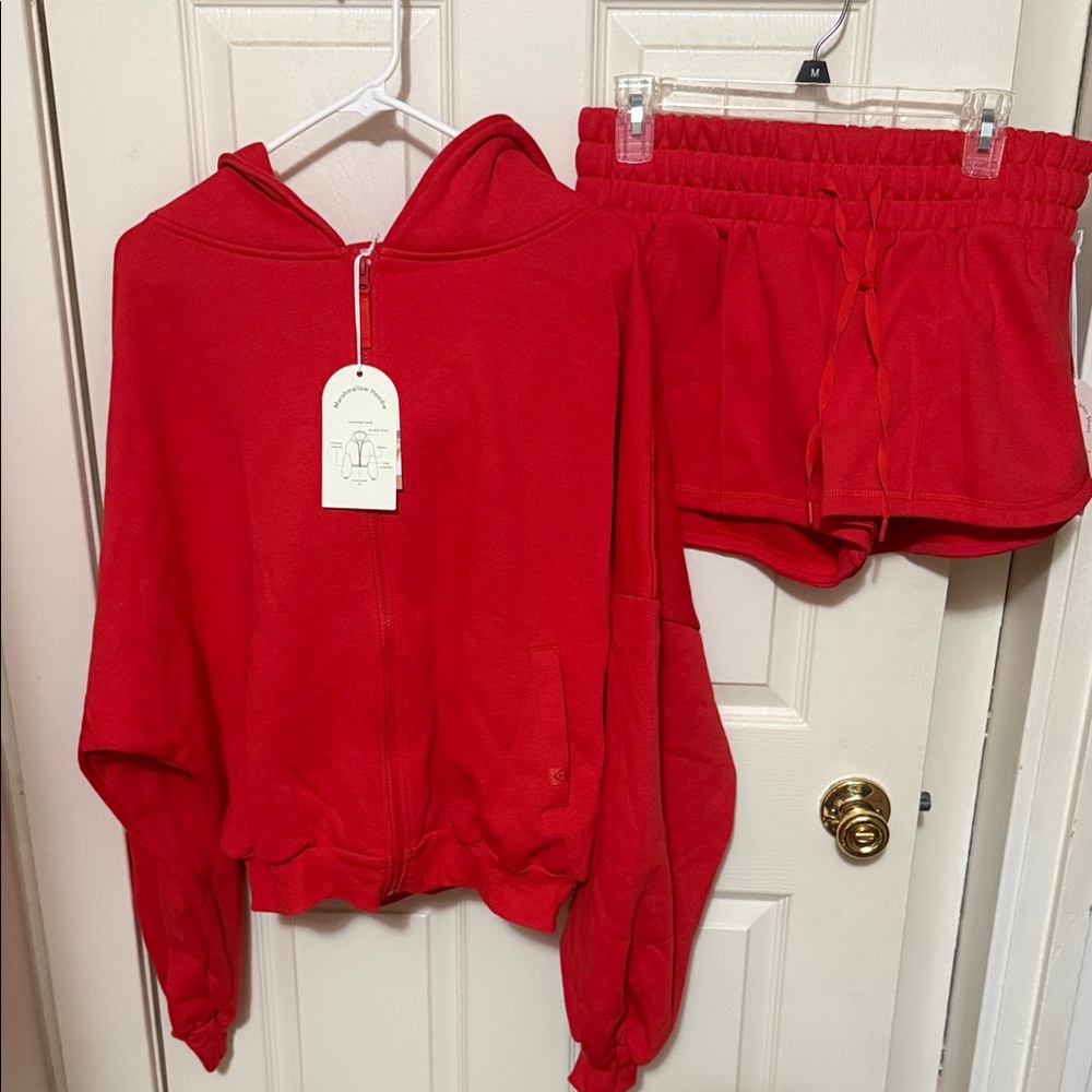 NWT Blogilates Set Women's Marshmallow Full Zip Hooded Sweatshirt & Shorts -M - Picture 7 of 12